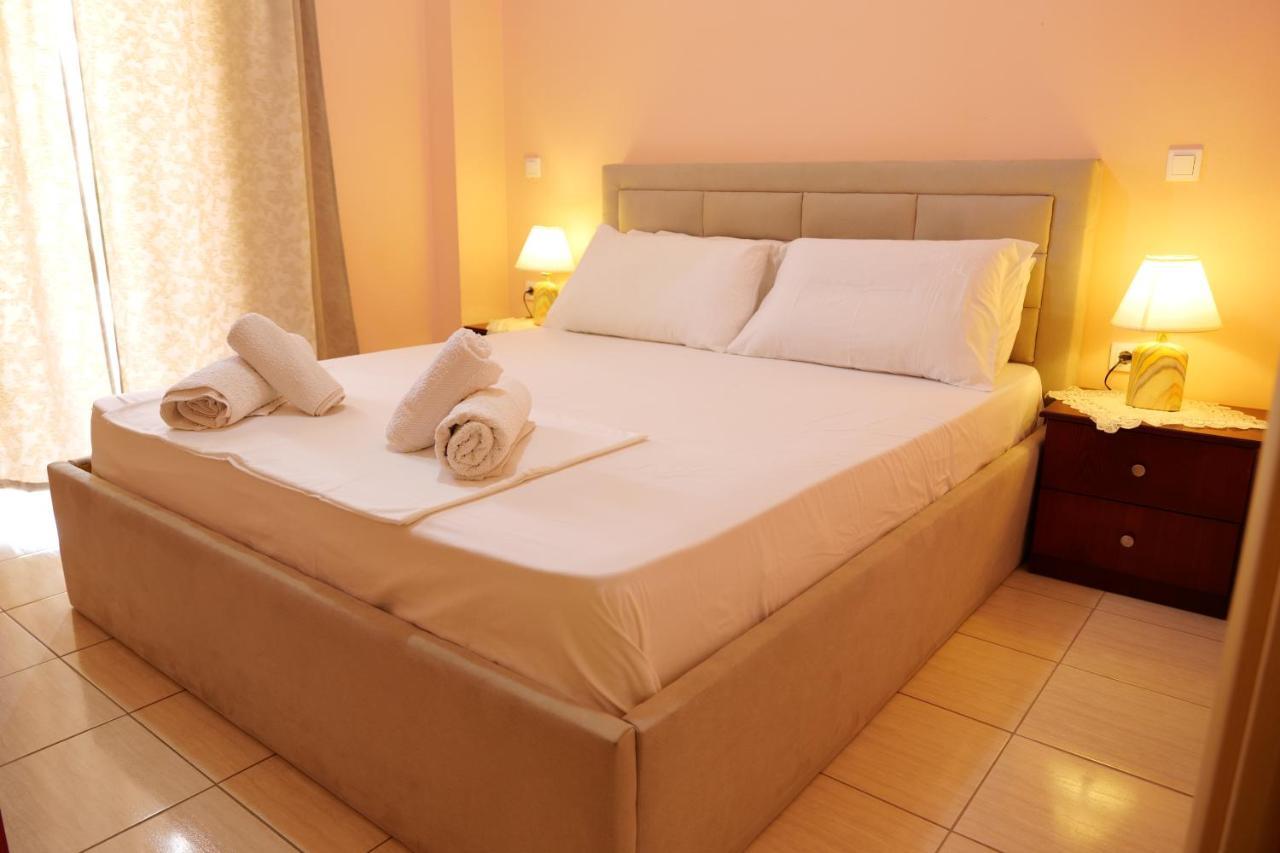Miracle Apartments Saranda Esterno foto