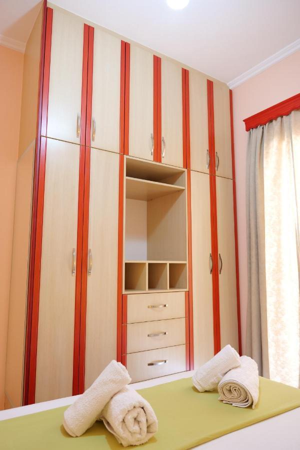 Miracle Apartments Saranda Esterno foto